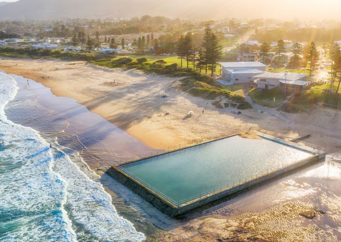 Bulli Rockpool, Bulli Sun setting over Bulli Rockpool, Bulli