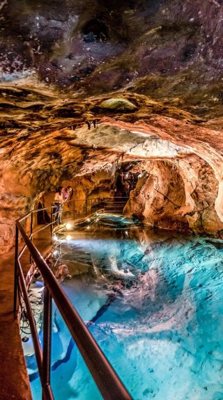 The Pool of Reflections, Jenolan Caves - Credit: Timeless Creations, Jenolan Caves Reserve Trust