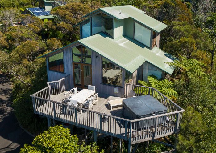 The Oasis Apartments and Treetop Houses, Byron Bay Aerial view of The Oasis Apartments and Treetop Houses, Byron Bay